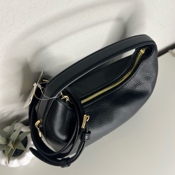 Michael Kors Ember Small Messenger Crossbody Bag Black NWT - Picture 2 of 6